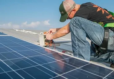 Understanding Solar Warranties Understanding Solar Warranties